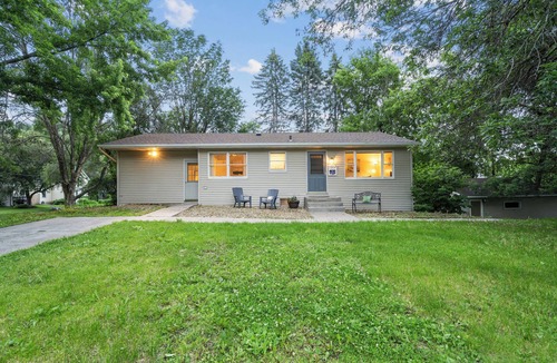 Stillwater Apartment | Quaint Stillwater Retreat Near Downtown - 5 Minutes to Downtown Stillwater