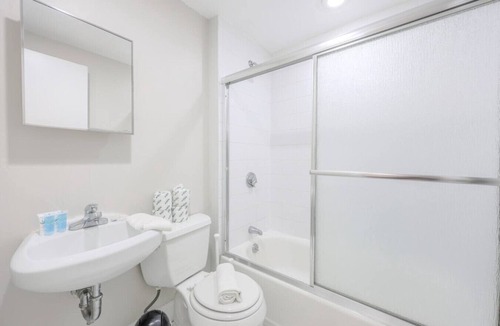 Prudential - St. Botolph Apartment | Quaint Studio Apt! | Steps from Back Bay
