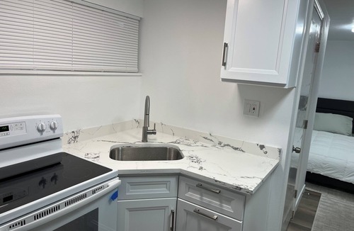 Olympic Hills Apartment | Quaint studio with WiFi in amazing Seattle