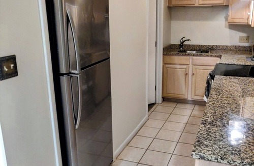 Flying Hills House | QUAINT TREEHOUSE OASIS