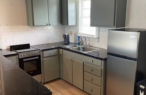 Houma Apartment | Quaint Upstairs Loft Apartment