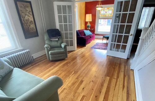 Emmaus House | QUAINT VICTORIAN HOUSE