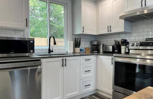 Wasaga Beach House | Quaint Wasaga Beach Retreat