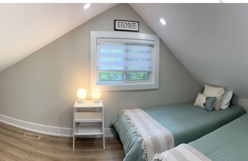 Wasaga Beach House | Quaint Wasaga Beach Retreat