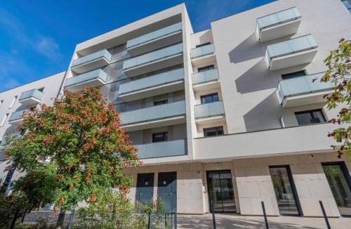 Bourgoin-Jallieu Apartment | Quality Aparthotel Bourgoin-Jallieu