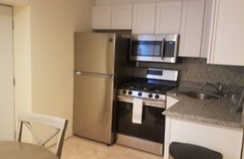 Queens Apartment | Quality Comfortable Cribs 18-B Space Basement Studio