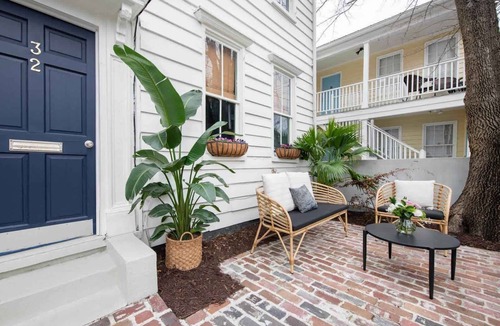 Cannonborough Elliotborough House | Quality Design - Downtown - Steps to King St!