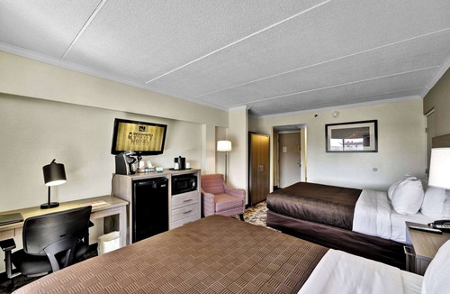 Downtown Niagara Falls Hotel | Quality Hotel & Suites At The Falls