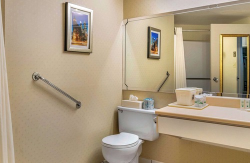 Sherbrooke Hotel | Quality Hotel & Suites