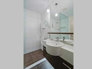 Taylors Lakes Hotel | Quality Hotel Taylors Lakes