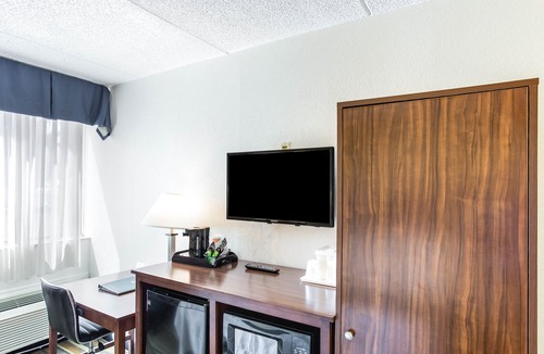 Colonie Hotel | Quality Inn Albany Colonie