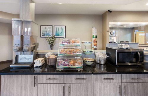 Colonie Hotel | Quality Inn Albany Colonie