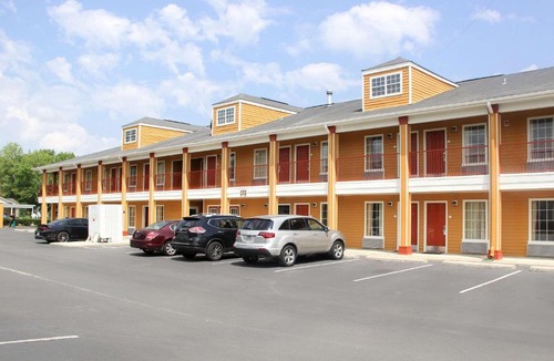Albertville Hotel | Quality Inn Albertville US 431
