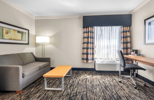 Alexander City Hotel | Quality Inn Alexander City