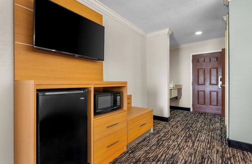 Alexander City Hotel | Quality Inn Alexander City