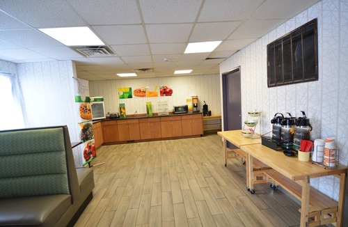 Bedford Hotel | Quality Inn Alexis Rd