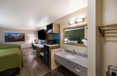 Alpine Hotel | Quality Inn Alpine