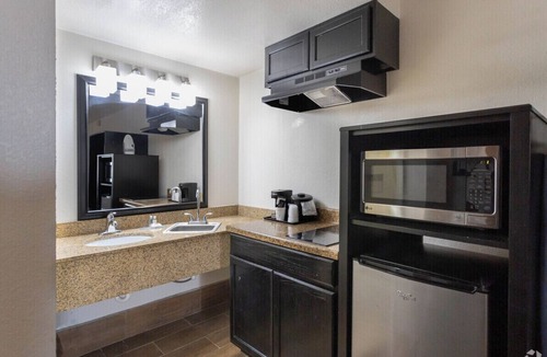 Amarillo Hotel | Quality Inn Amarillo East