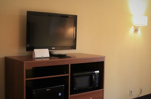 Americus Hotel | Quality Inn Americus