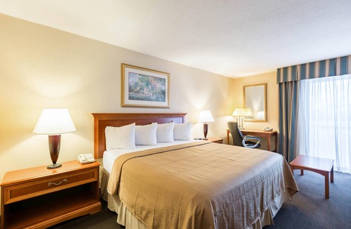 Grand Island Hotel | Quality Inn and Conference Center I-80 Grand Island