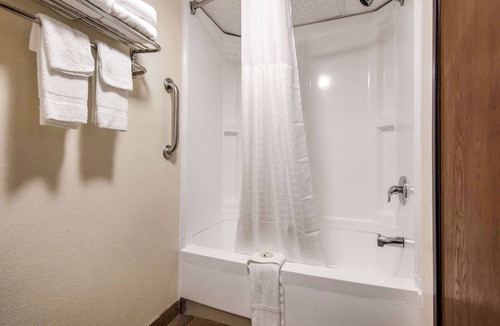 Arkansas City Hotel | Quality Inn Arkansas City North