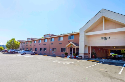 Arlington Hotel | Quality Inn Arlington