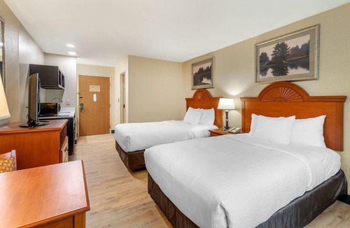 Bangor Hotel | Quality Inn at Bangor Mall