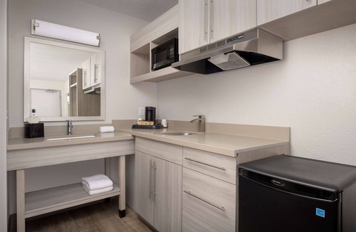 Atlantic Beach Hotel | Quality Inn Atlantic Beach - Mayo Clinic Jax Area