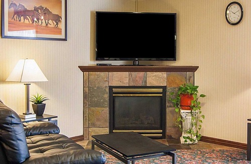 Boyd Acres Hotel | Quality Inn Bend North