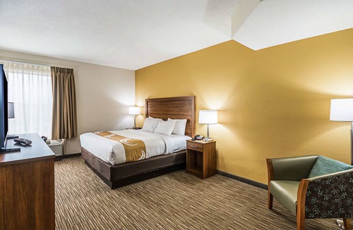 Berea Hotel | Quality Inn Berea