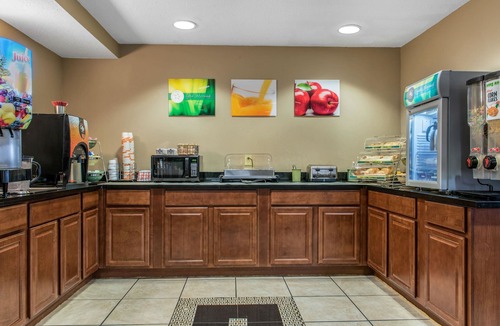 Bloomington Hotel | Quality Inn Bloomington near University
