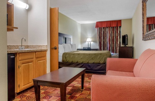 Bloomington Hotel | Quality Inn Bloomington near University