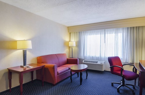 Revere Hotel | Quality Inn Boston - Revere