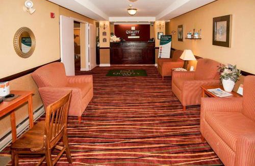 Buzzards Bay Hotel | Quality Inn Bourne - Cape Cod