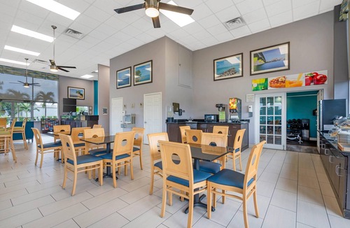 Bradenton Hotel | Quality Inn Bradenton North I-75
