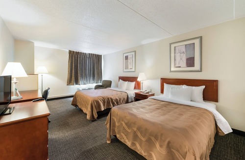 Bradley Hotel | Quality Inn Bradley - Bourbonnais