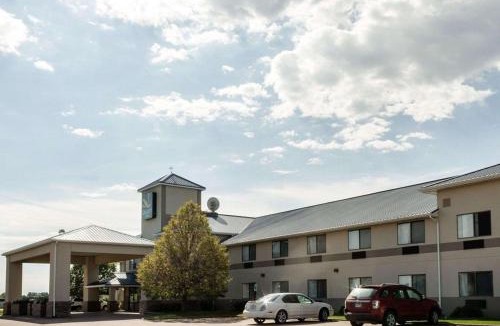 Brandon Hotel | Quality Inn Brandon - Sioux Falls