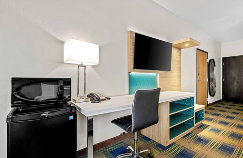 Brookings Hotel | Quality Inn Brookings - University