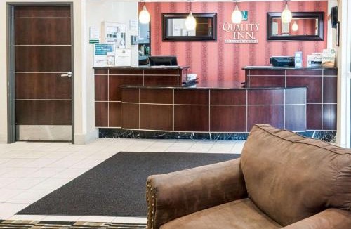 Brooklyn Center Hotel | Quality Inn Brooklyn Center