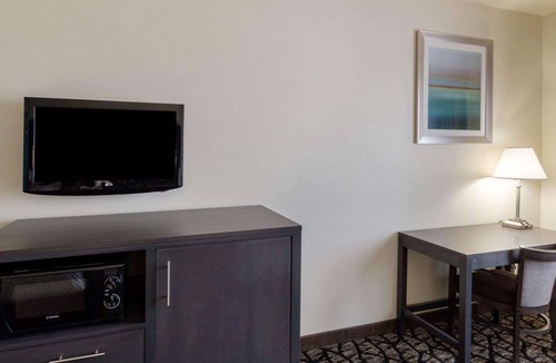 Buffalo Hotel | Quality Inn Buffalo