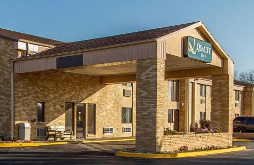 Burlington Hotel | Quality Inn Burlington near Hwy 34