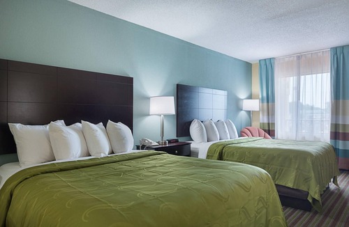 Calhoun Hotel | Quality Inn Calhoun North I-75