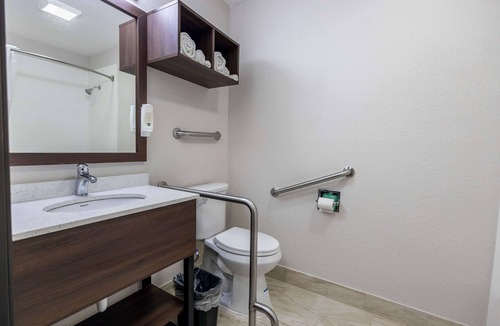 Carrollton Hotel | Quality Inn Carrollton