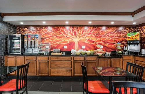 Southwest Area Hotel | Quality Inn Cedar Rapids South