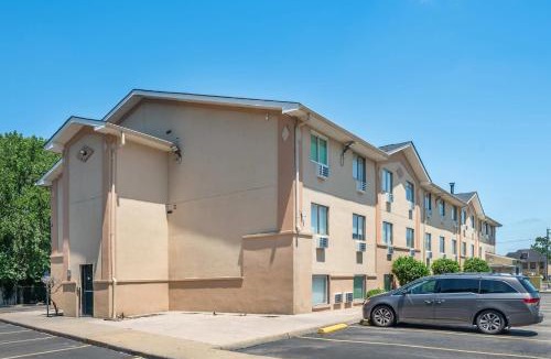Greenbrier West Hotel | Quality Inn Chesapeake - Greenbrier
