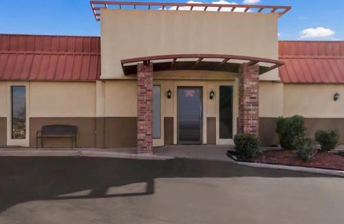 Chickasha Hotel | Quality Inn Chickasha