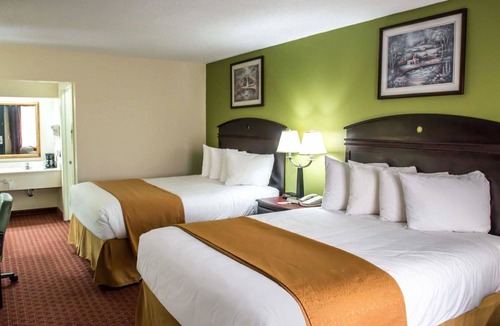 Chipley Hotel | Quality Inn Chipley I-10 at Exit 120