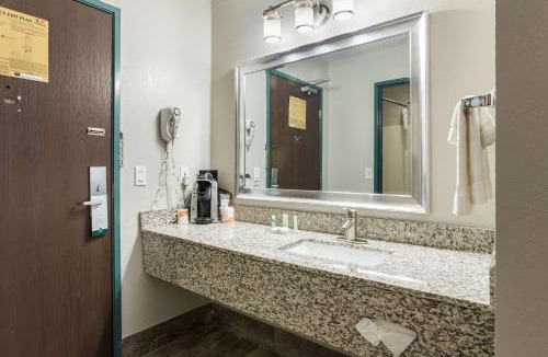 Clare Hotel | Quality Inn Clare