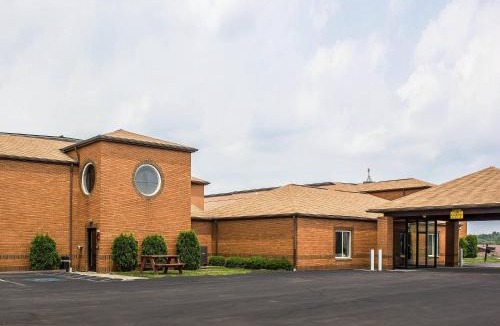 Clarion Hotel | Quality Inn Clarion