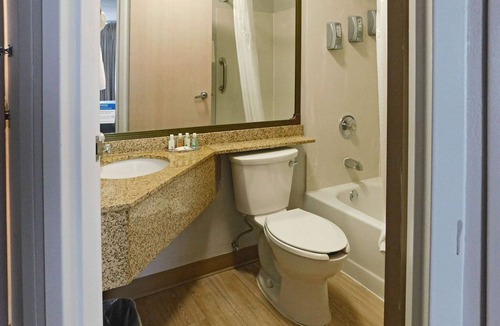 Burlington Hotel | Quality Inn Colchester - Burlington